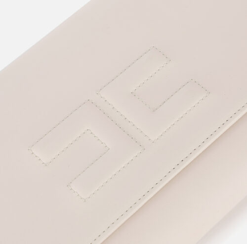 Clutch baguette in nappa con logo embossed